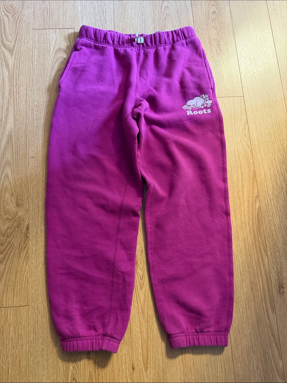 Roots Kids Magenta Sweatpants with Logo -never worn